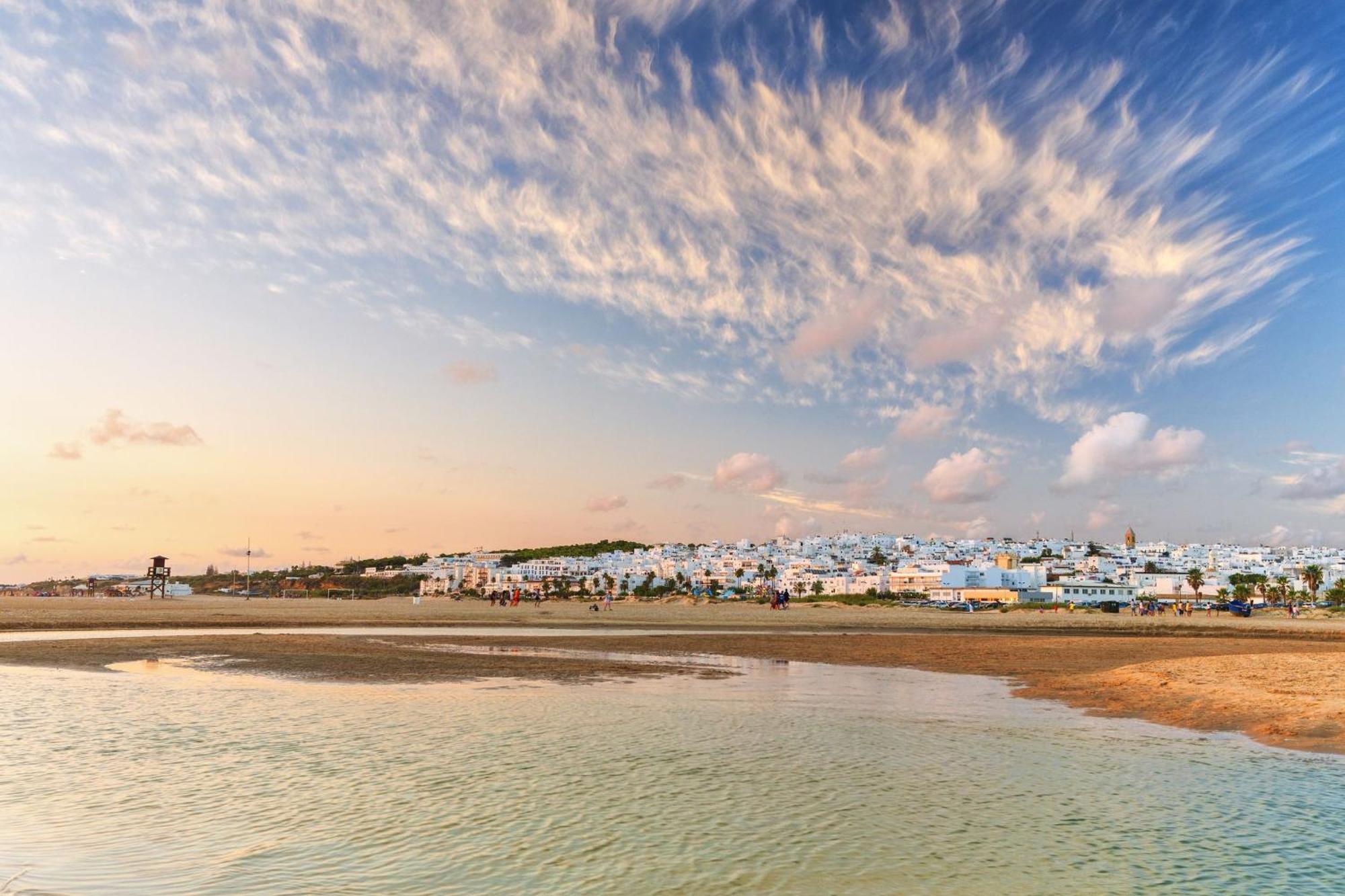 Surf House Playa Hotel Conil De La Frontera Buitenkant foto
